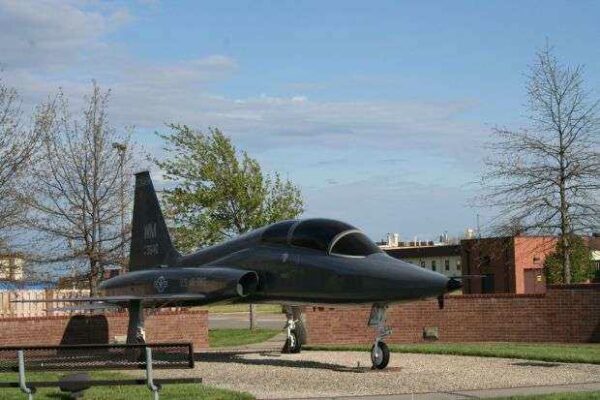 WHITEMAN AFB T-38 TALON MEMORIAL AIRCRAFT