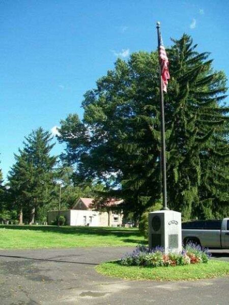 GILBERT MOTIER DE LAFAYETTE MEMORIAL FLAGPOLE