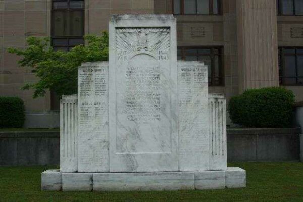 LENOIR COUNTY WORLD WAR I AND WORLD WAR II MEMORIAL