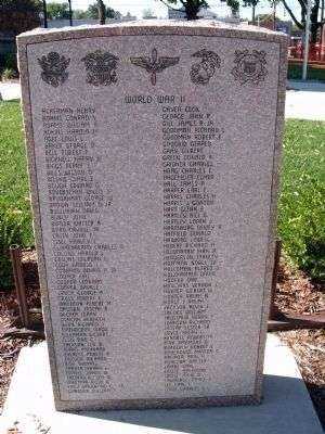 KNOX COUNTY WORLD WAR II MEMORIAL (NAMES A-L)