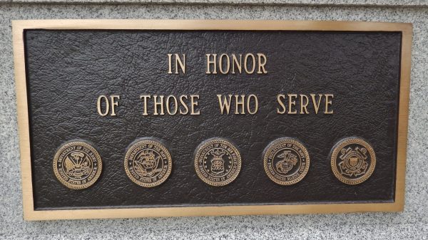GOODLAND IN HONOR OF THOSE WHO SERVE WAR MEMORIAL PLAQUE