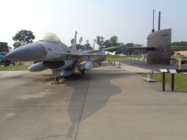 F-16 “FIGHTING FALCON” MEMORIAL AIRCRAFT