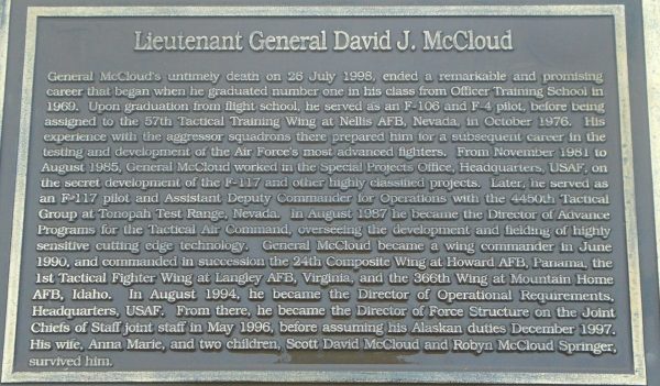 LIEUTENANT GENERAL DAVID J. MCCLOUD MEMORIAL PLAQUE